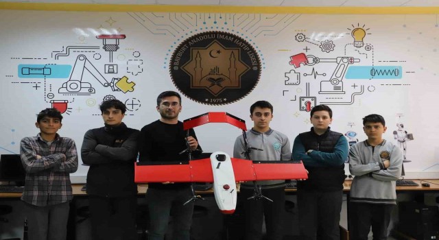 Robohatip takımı Liseler Arası İnsansız Hava Araçları Yarışmasında finalde