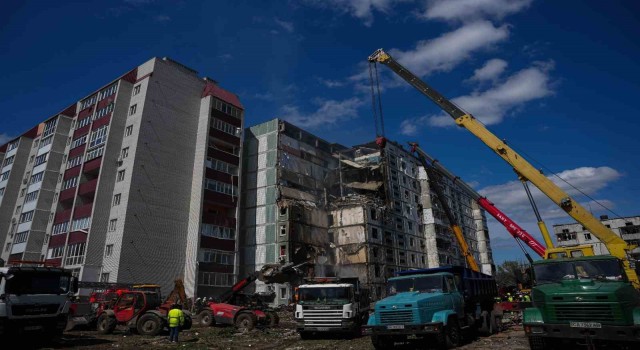 Rusyanın Ukraynada binaları vurduğu saldırılarda ölü sayısı 18e yükseldi