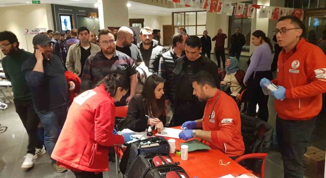 Safranboluda yüzlerce kişi kan bağışında bulundu