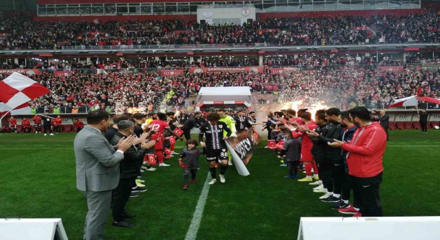 Samsunspor, Süper Lige lider yükselmeyi garantiledi