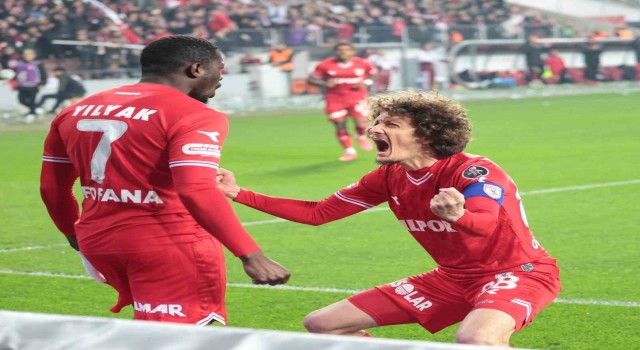 Samsunsporun şampiyonluğuna 3 puan kaldı