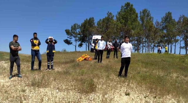 Şanlıurfada piknikte baraj göletine giren çocuk kayboldu