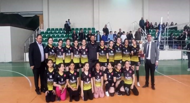 Sarıgölde ortaokullar arası voleybol turnuvası