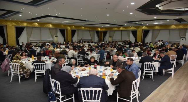 Şehit yakınları ve gaziler, Menemende iftarda buluştu