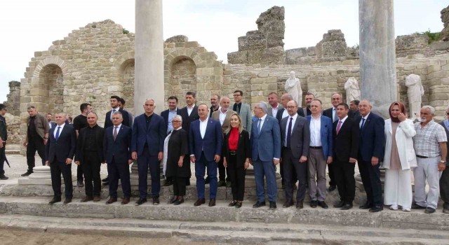 Side Kültürel Miras Projesi Basın Lansmanı Side Antik Kentinde yapıldı