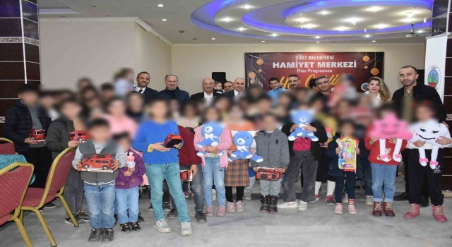 Siirt Belediyesi yetim çocukları iftarda ağırladı
