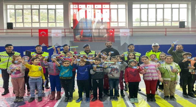 Simavda temel trafik kuralları eğitim faaliyetleri