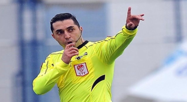 Sivasspor - Fenerbahçe maçının VARı Mustafa İlker Coşkun oldu