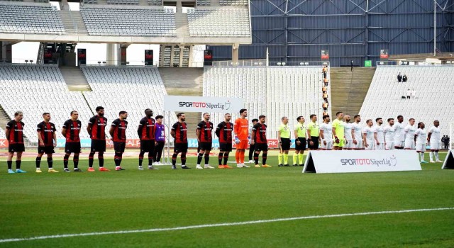 Spor Toto Süper Lig: Fatih Karagümrük: 0 - Antalyaspor: 0 (Maç devam ediyor)