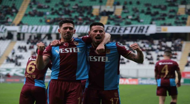 Spor Toto Süper Lig: Konyaspor: 0 -Trabzonspor: 1 (Maç devam ediyor)