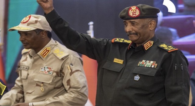 Sudan Ordu Komutanı Burhan: Saldırılar devam ederse farklı bölgelerden güçleri Hartuma sokacağız
