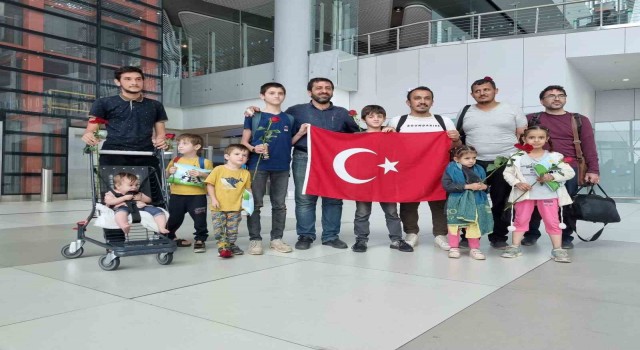 Sudandaki Türk vatandaşların tahliyesi devam ediyor: Üçüncü kafile İstanbula getirildi