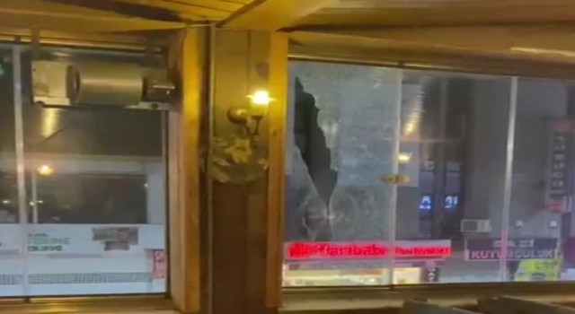 Sultangazide kafeye silahlı saldırı: 2 yaralı