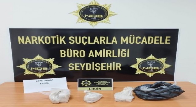 Şüphe üzerine durdurulan aracın koltuğuna gizlenmiş eroin ele geçirildi