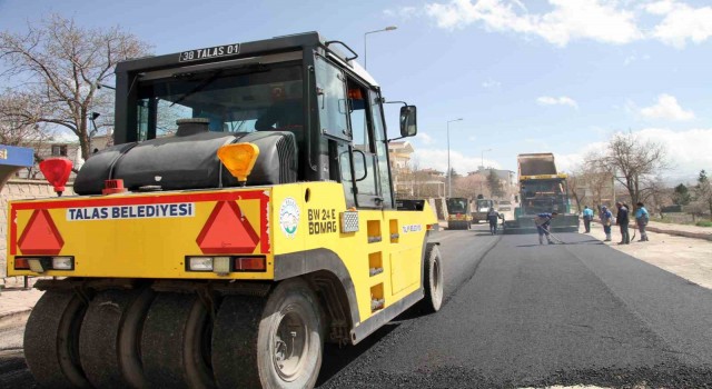 Talasta asfalt sezonu hızlı başladı