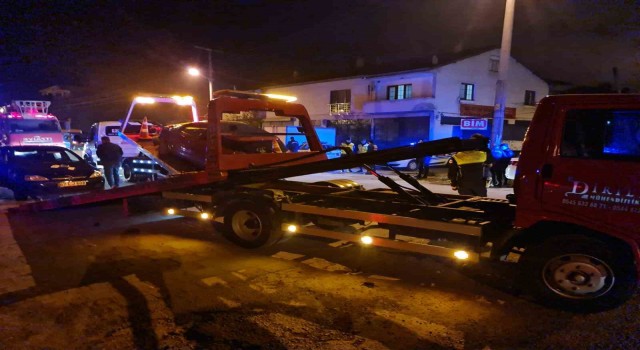 Tali yoldan çıkan araç kazaya sebep oldu: 4 yaralı