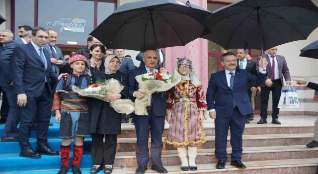 Tarım ve Orman Bakanı Kirişci: “Aydın tarımsal kalkınma kapasitesi ile önemli bir kent”