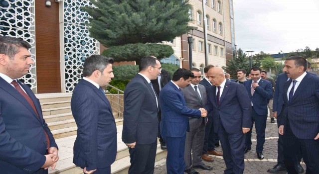 Tarım ve Orman Bakanı Kirişci Siirtte