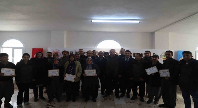 Tarsusta gelir getirici tür ağaçlandırmalar sürüyor