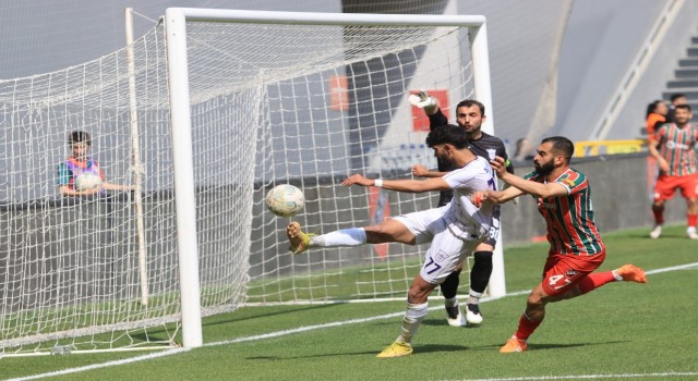 TFF 3. Lig: Karşıyaka: 0 - Yomraspor: 0