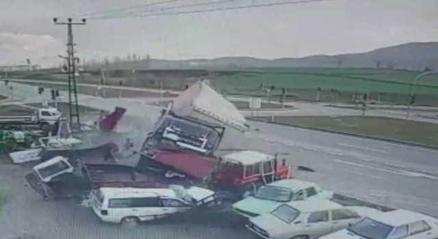 Tır dehşeti kamerada