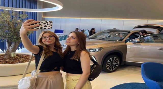 Togg Deneyim Merkezi Adana M1 AVM’de açıldı