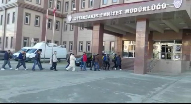 Togga kredi ilanı verip 158 milyon liralık vurgun yapan 25 çete üyesi tutuklandı