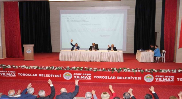 Toroslar Belediye Meclisinde, yeni encümen ve komisyon üyeleri seçildi