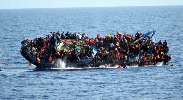 Tunusta göçmen teknesi battı: 25 ölü