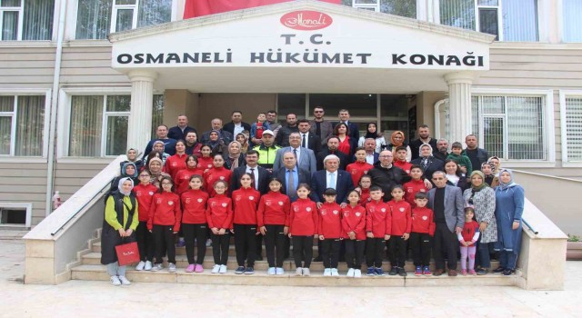 Türkiye Karate Şampiyonası için yola çıktı