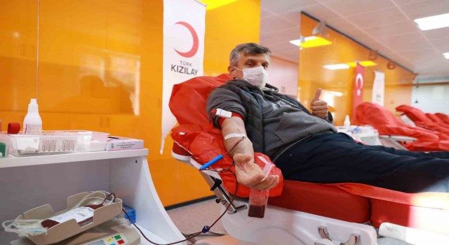 Ulusal kan stokları her gün biraz daha yükseliyor