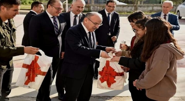 Vali Karadeniz Sarıgölde incelemelerde bulundu