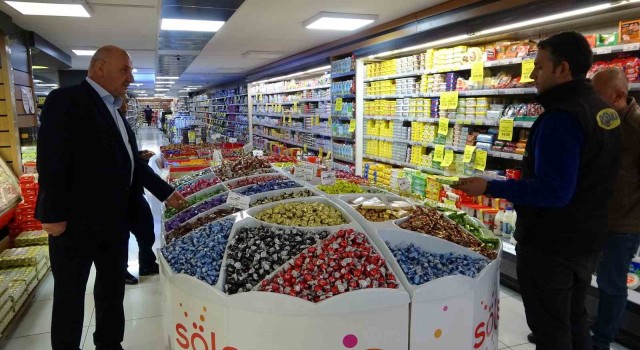Vanda bayram alışverişi başladı