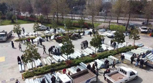 Yalovalı çiftçilere 112 ton sera naylonu dağıtıldı