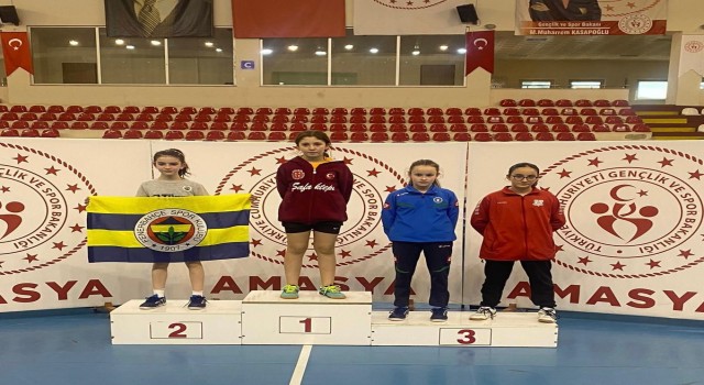Yalovalı masa tenisçi Duru Beril Türkiye 4üncüsü oldu