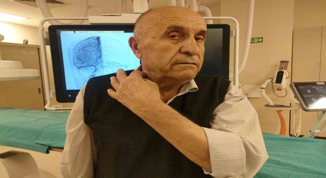 Yaşlı adam, şah damarına yapılan anjiyografiyle sağlığına kavuştu