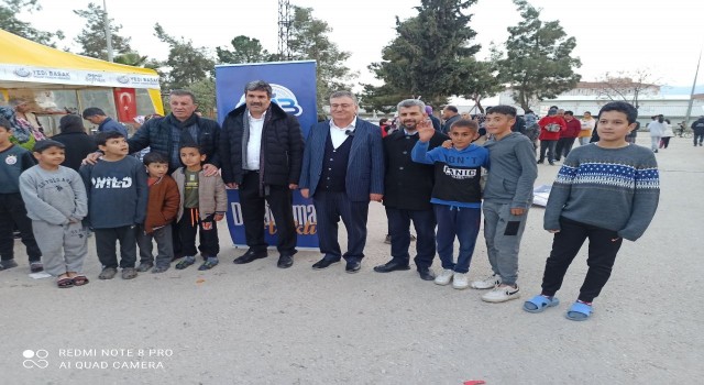 Yedi Başak Derneği depremzedeleri yalnız bırakmıyor