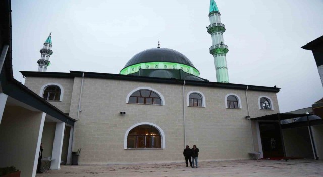 Yeşilpınar Merkez Camii Kadir Gecesinde ibadete açıldı