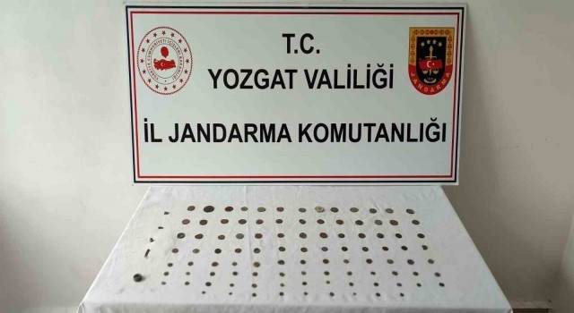 Yozgatta tarihi eser operasyonunda 100 sikke ele geçirildi