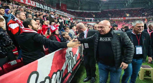 Yüksel Yıldırım: Efsane takım kaldığı yerden Süper Lige devam edecek