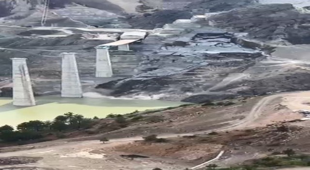 Yusufeli Kaymakamı Kurt: Heyelan beklenen bir durumdu
