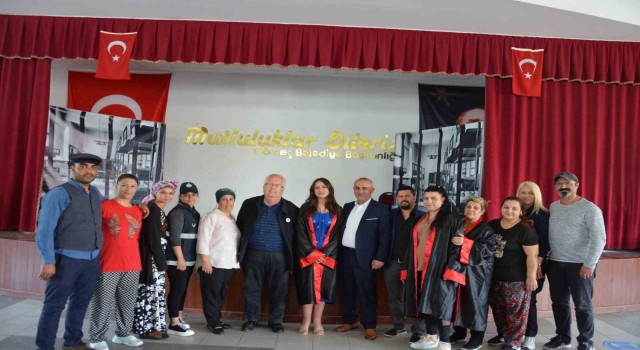 Zor Yaşamlar oyunu Gömeçte sahnelendi