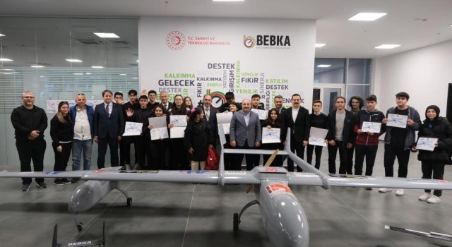 120 kilometre menzile sahip kamikaze drone, TechIN Bursa Girişimcilik Merkezinin açılışında sergilendi