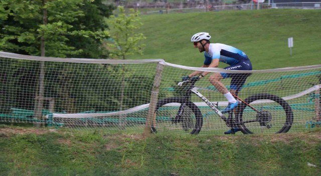 17 ülkeden 50 sporcu, parkurda kıyasıya yarıştı