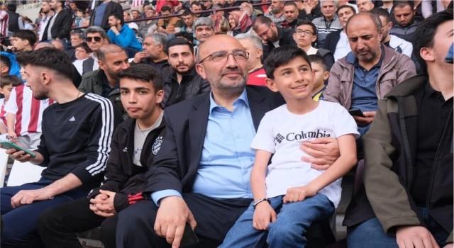 Açıkkapı; “Bu millet, kimin yanında olduğunu 14 Mayısta 7li masaya da 7 düvele de gösterecek”