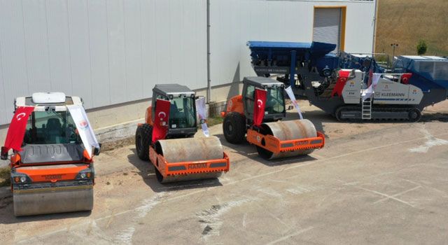 Adana Büyükşehir Belediyesinin araç filosuna 17 araç daha eklendi