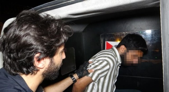 Adanada el bombası ve silahla yakalanan şahsın eylem hazırlığında olmadığı anlaşıldı