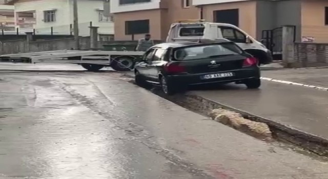 Adanada şiddetli yağış sele neden oldu