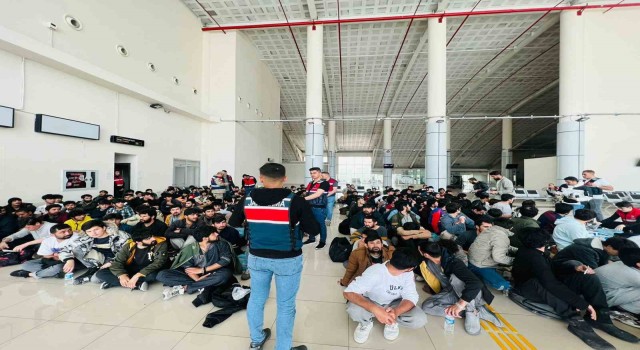 Ağrıda 12 bin 682 göçmenin ülkeye girişi engellendi