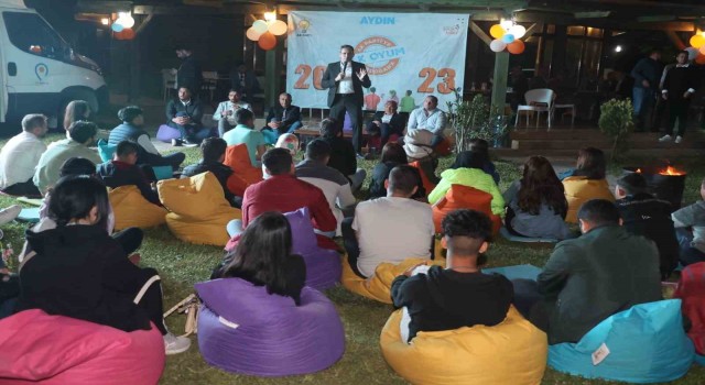 AK Parti Aydın İl Başkanı Ökten, Koçarlıda gençlerle bir araya geldi